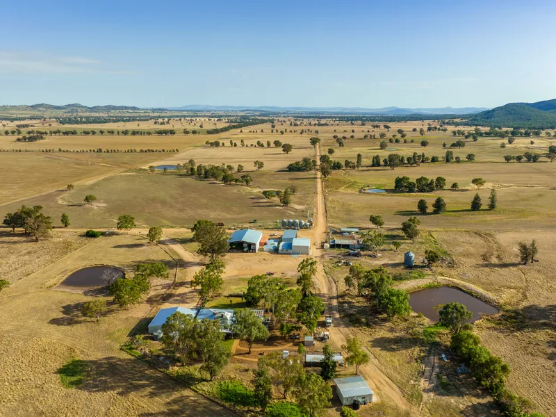 1,668 ACRES* MIXED CROPPING & GRAZING WITH EXCELLENT INFRASTRUCTURE