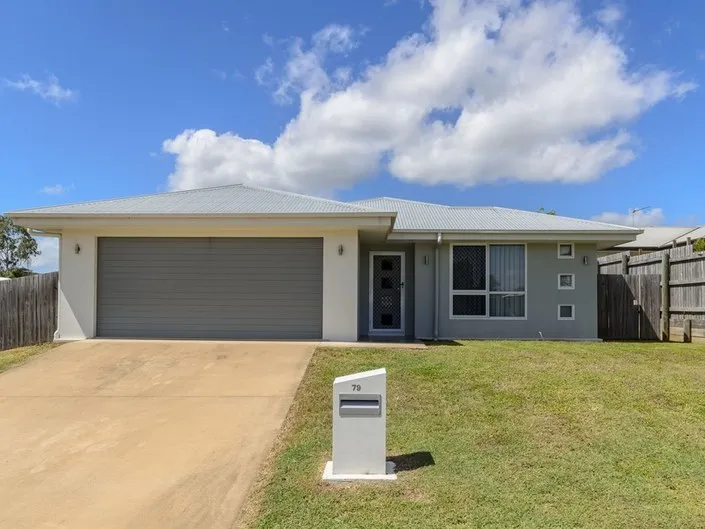 4 BEDROOM HOUSE CLOSE TO PARK