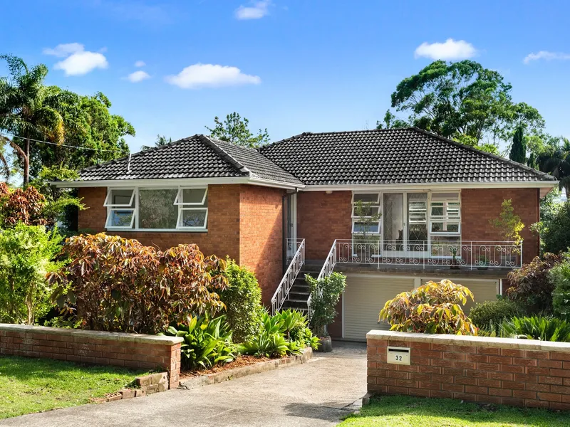 Opportunity knocks: pristine double brick home, prime 923sqm parcel
