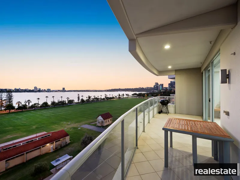 Opulent Apartment - Breathtaking Swan River Views