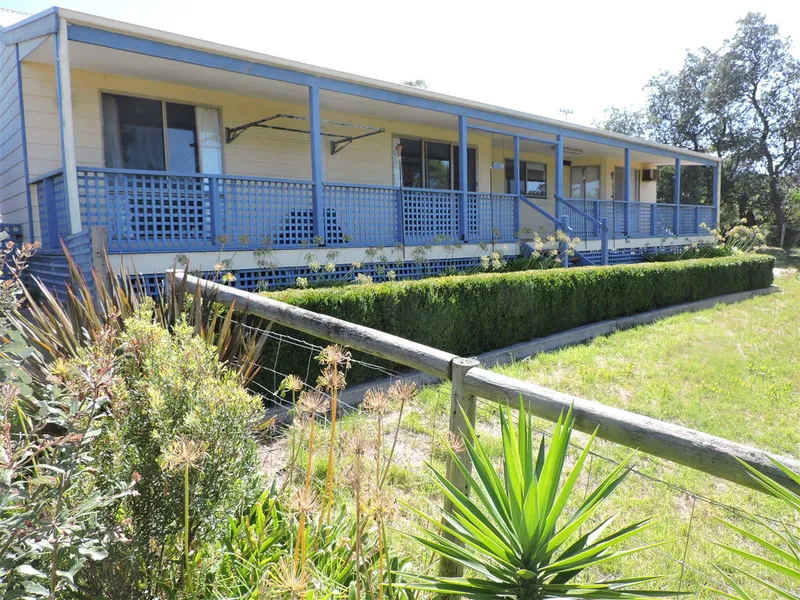 Gorgeous Four Bedroom Coastal Home!