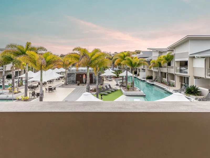 Live in Paradise: Discover the Ultimate Lifestyle Experience at 1770 Lagoons