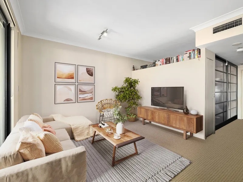 Spacious Apartment with Huge Covered Terrace