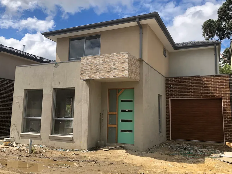 SAVE ON STAMP DUTY – SETTLE IN MARCH 2021