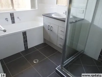 Low Set family with Spacious Interiors
