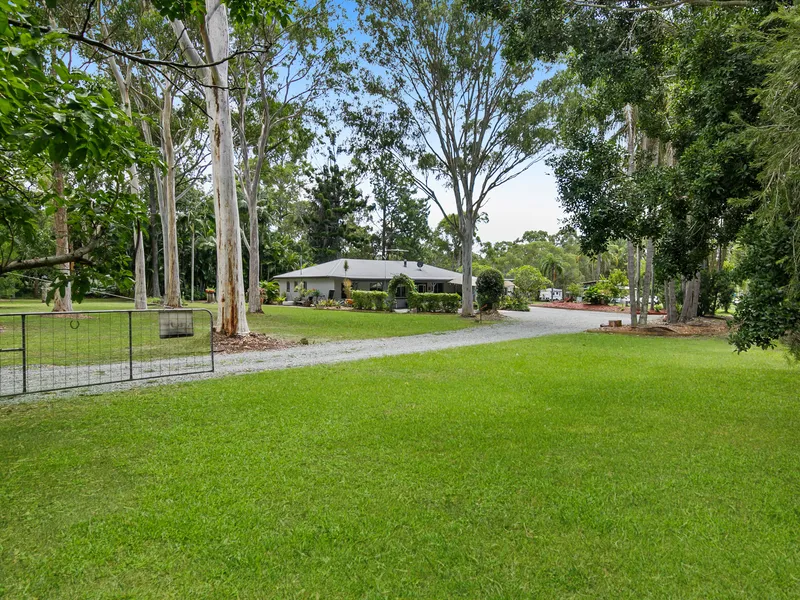 Burpengary East country home on 2 acres plus Great for Trucks and Parking