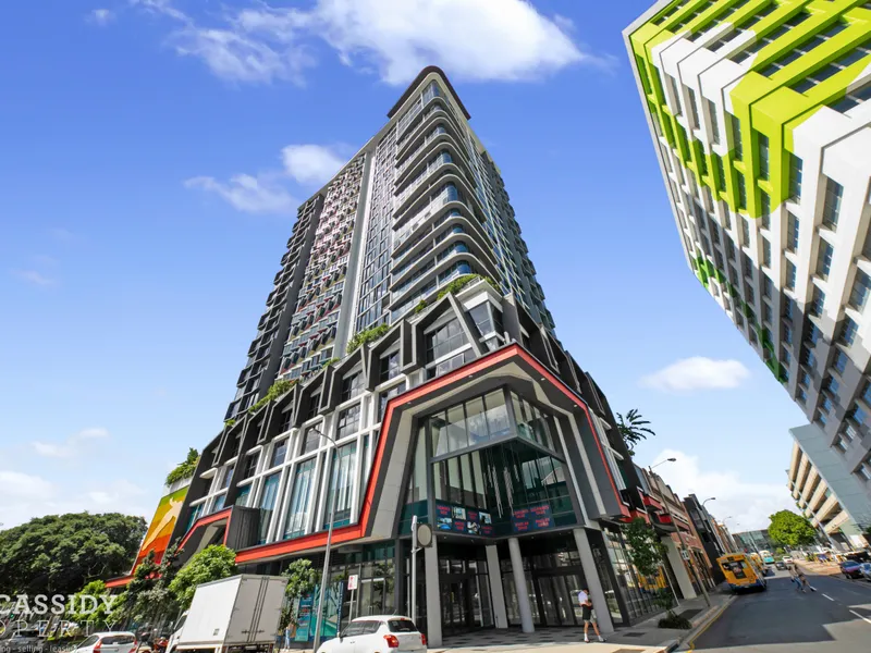 Brand new city views, fully air-conditioned and perfectly located!