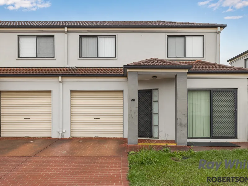 Modern Town House - Walk to Everything!!!