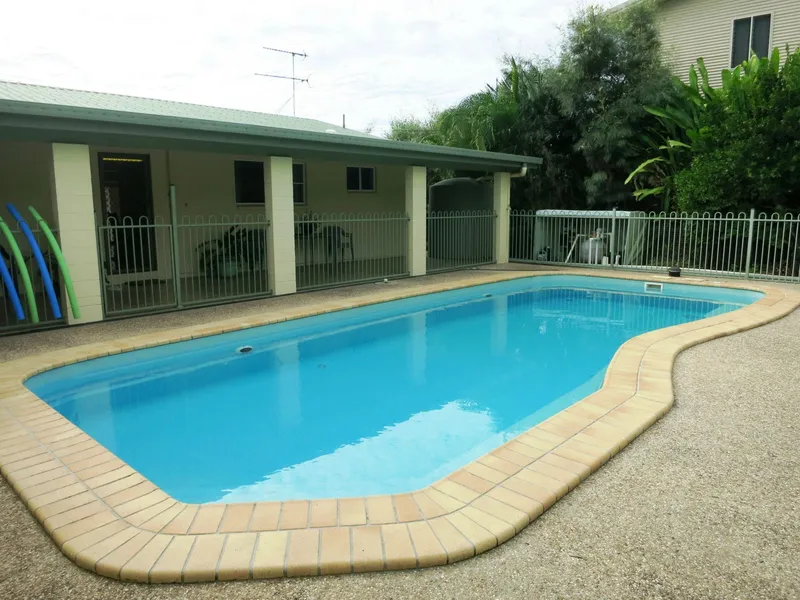 5 bedroom, 3 bathroom family home with a large...