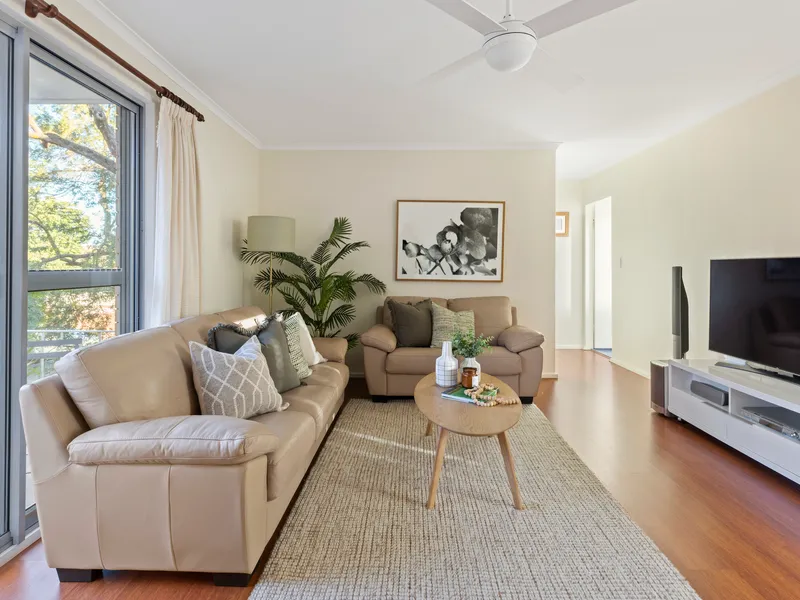 Spacious apartment with lifestyle convenience