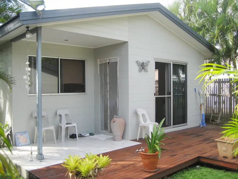 Detached 2 bedroom unit is within easy walking distance to shops & beachfront.