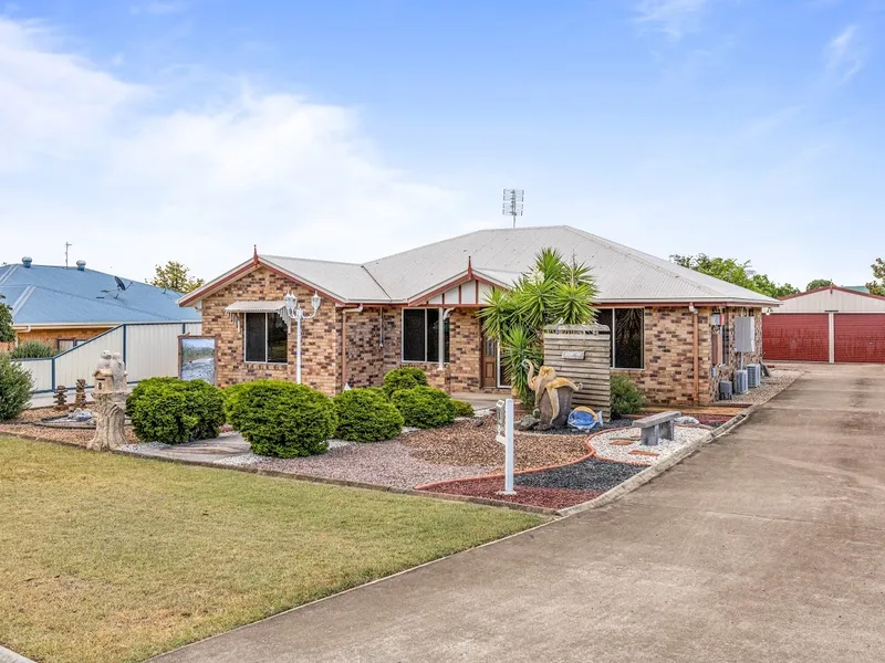 IMMACULATE LARGE FAMILY HOME, SOLAR SYSTEM & TWO BAY SHED.