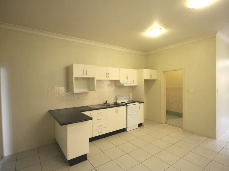 Steps to King Street - Updated One Bedroom Flat