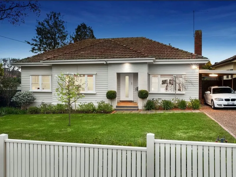 Sunny Spacial 4bed house in Camberwell Close to Toorak Road INSPECTION OPEN NOW