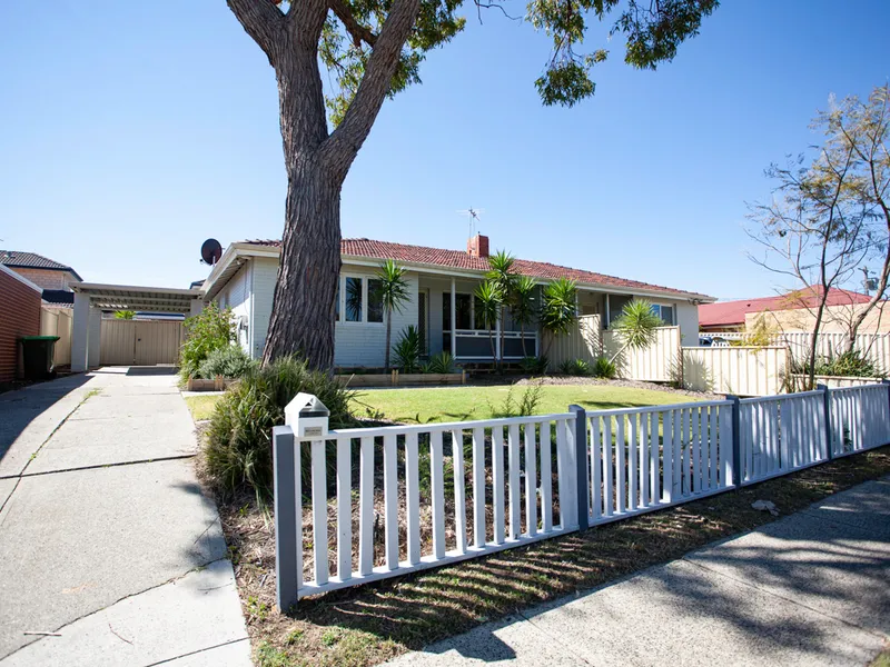 Stunning Renovated Home on Sizeable Land!