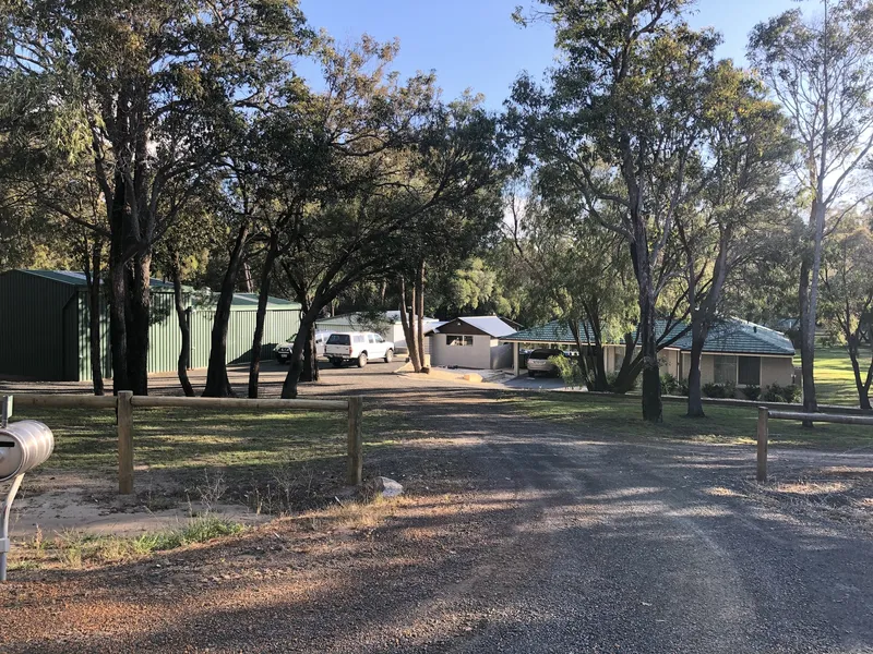 UNDER OFFER 5 ACRES OF COUNTRY PARADISE