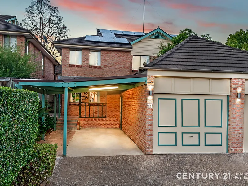 Family Sized Duplex – Cherrybrook Tech High Zone & Walk to Train!