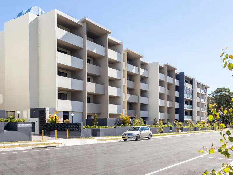 Brand New Completed Apartment with Super Large Two bedroom + study ready for inspection !