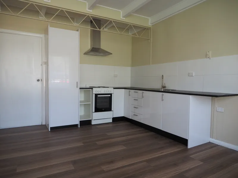 WEST MOREE UNIT RENOVATED & READY TO CALL HOME