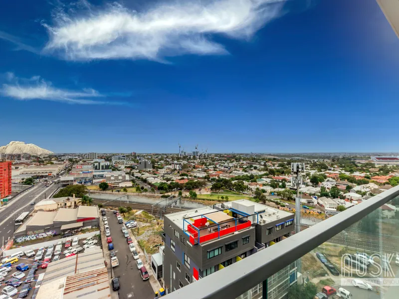 Brand New 3 bedroom luxury in the heart of Footscray!