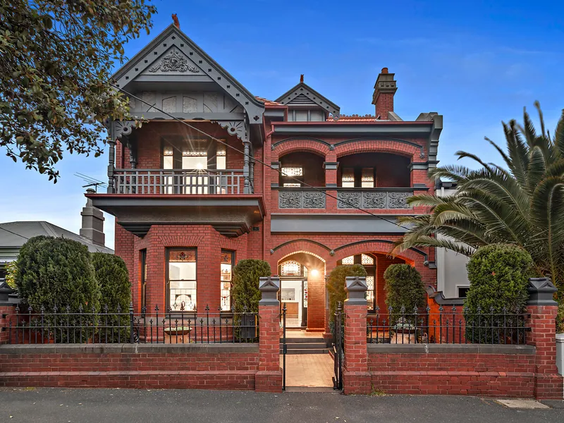 Architectural Grandeur in prestigious location