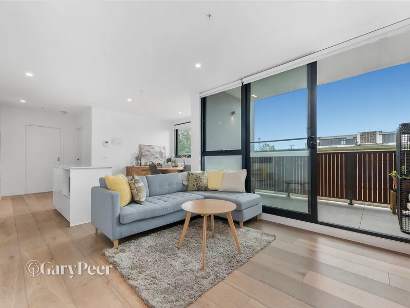 Light Bright and Spacious 1 Bedroom