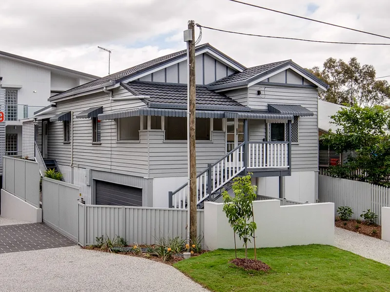 4 bedroom home in Kelvin Grove State College catchment