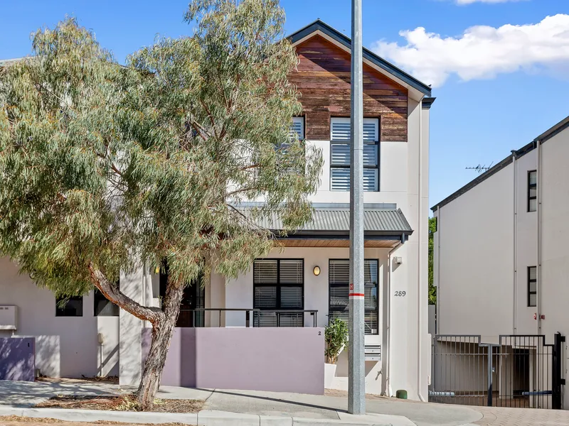 UNDER OFFER | SUPERIOR POSITION AND SPACIOUS DESIGN IN SUBI