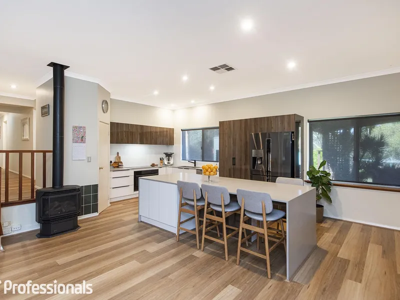 Grand property with an epic workshop