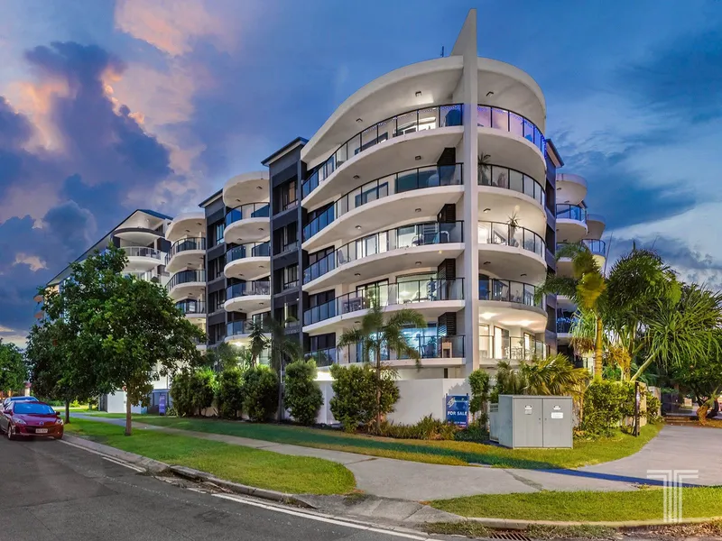 Boutique Bayside Living