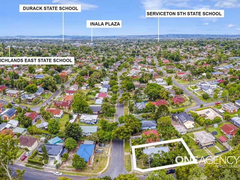 CHARMING FAMILY HOME IN A DESIRABLE LOCATION!!!