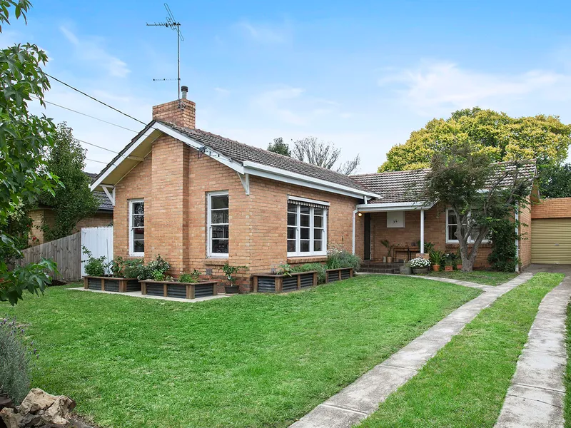 Brick Beauty, Big Land, Best Address