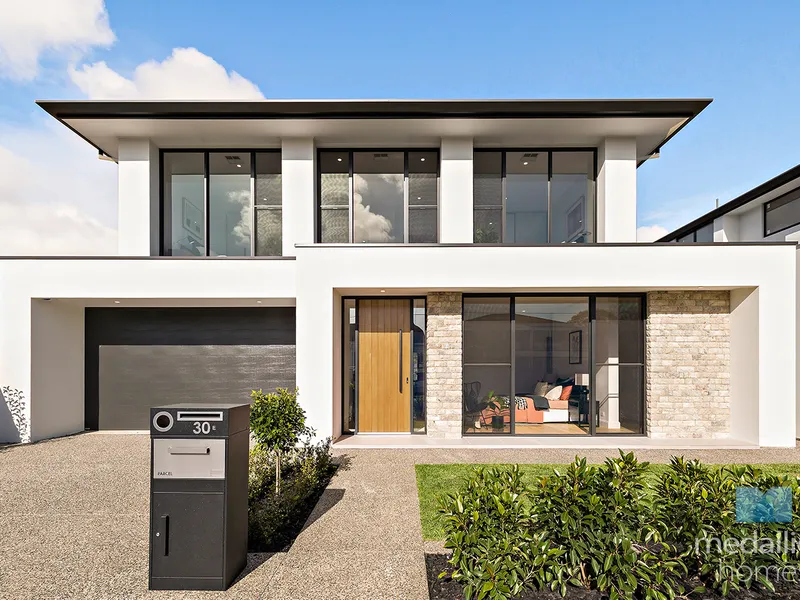 Medallion Masterpiece