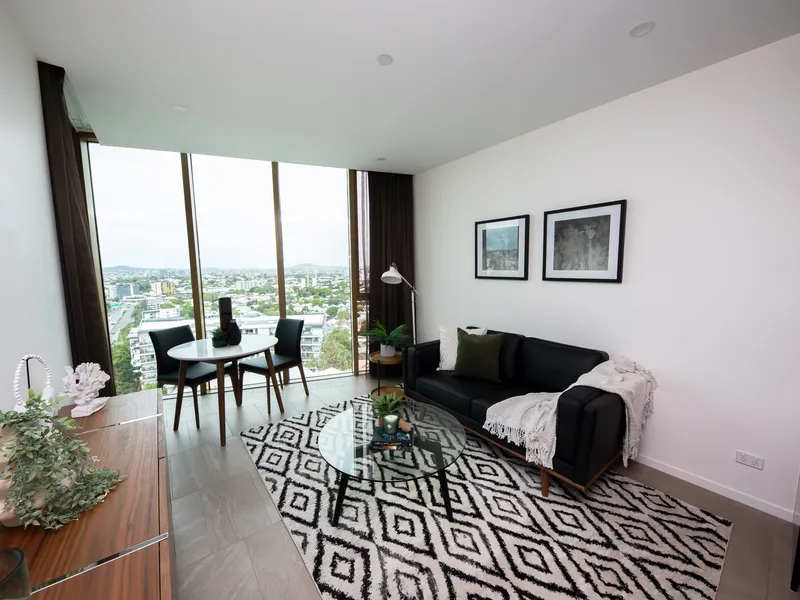 Ultra-luxurious One Bedroom in Premier Lume Development