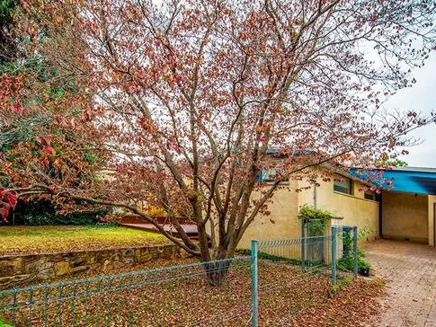 Spacious, Bright and Charming