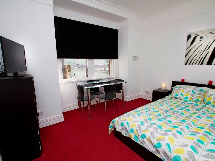 POTTS POINT FURNISHED STUDIO INCLUDE KITCHENETTE, BILLS & WIFI INCLUDED