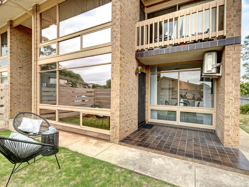 Nest or invest in this prime location!