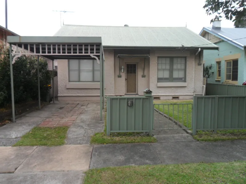 Two bedroom plus study home. Pets considered! 