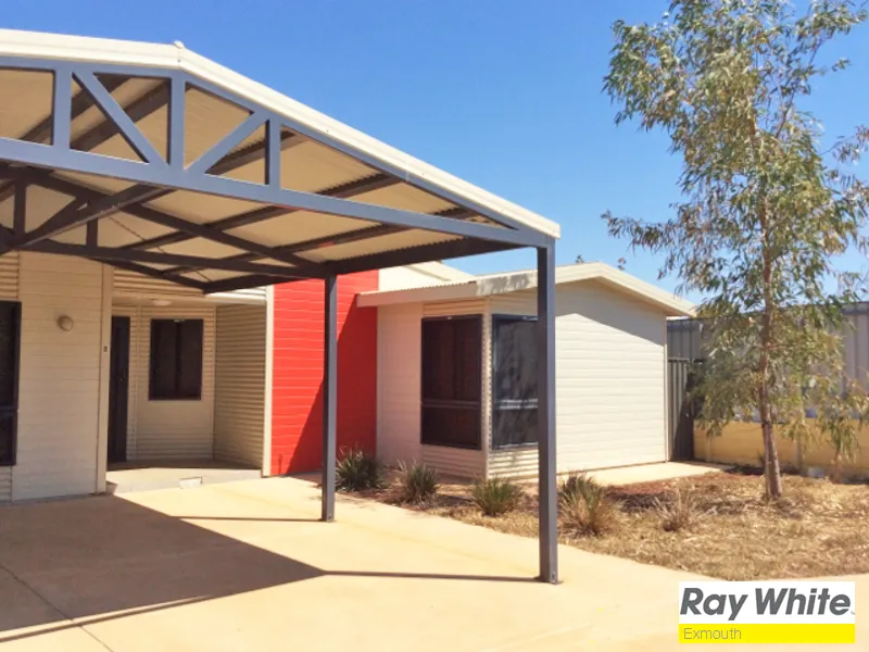 LARGE MODERN 4 BEDROOM HOUSE AT END OF CUL-DE-SAC