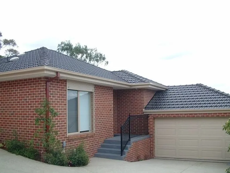 Single level townhouse