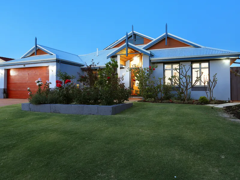 Exceptional Poolside Entertainment that Has it All