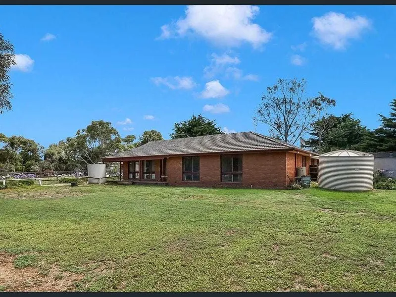 10 ACRES, WHEN SPACE IS A MUST