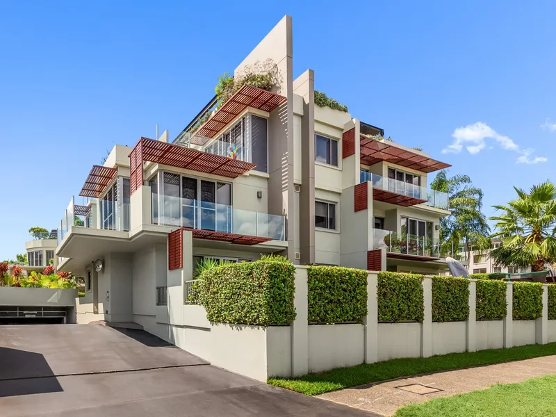 Sub Penthouse in Highly Sought After, Picturesque Location 