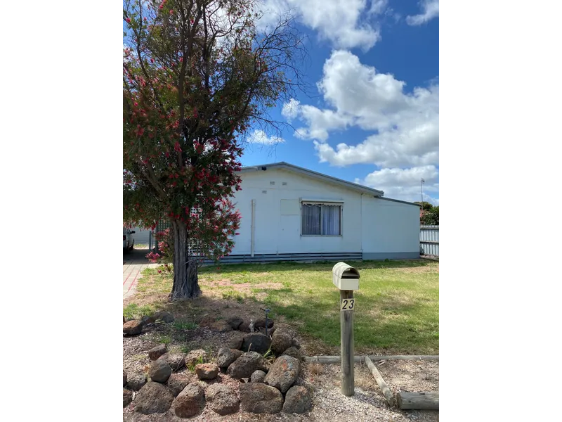 Low Maintenance Rental With A Big Shed