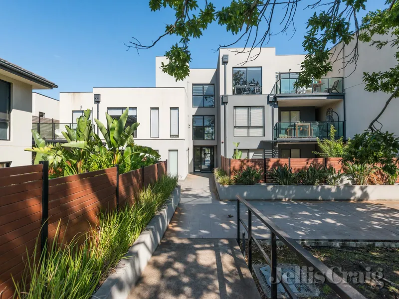 MODERN & SPACIOUS TWO BEDROOM APARTMENT