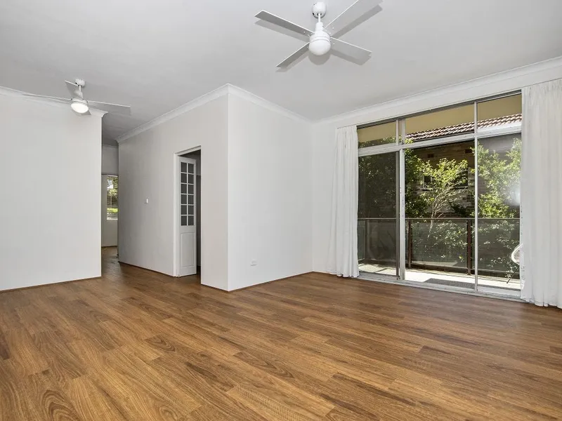 Bright & airy, this updated apartment that's only a stones throw away from some beautiful sunsets on the water awaits