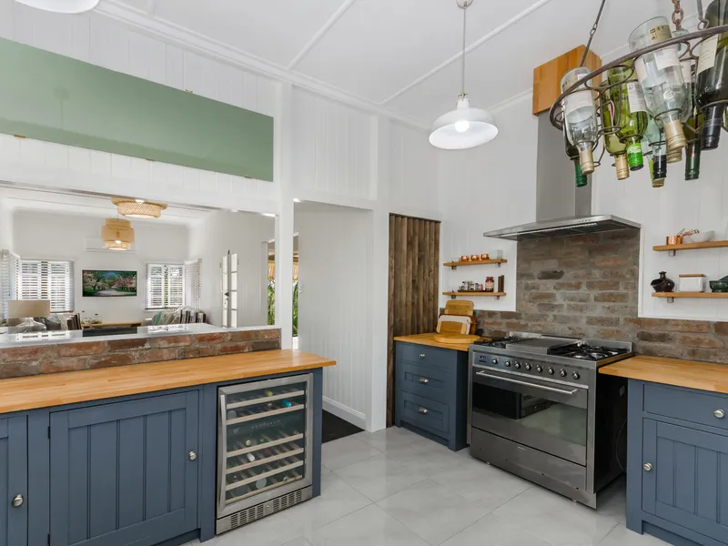 Belgian Gardens .... Stylish Renovated Qlder !