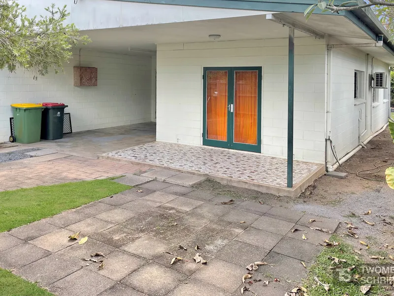 Coastal Vibes – Short Stroll From The Beach!