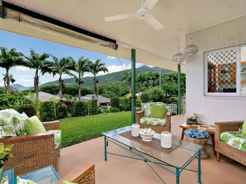 When the bones are this good, you can choose the frock that will fit her best…    Solid home on 832m2 ready to move into now and make your own.  