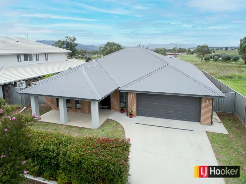 Resort style living over looking Longyard golf course